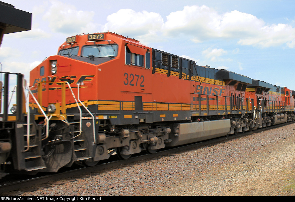 BNSF 3272